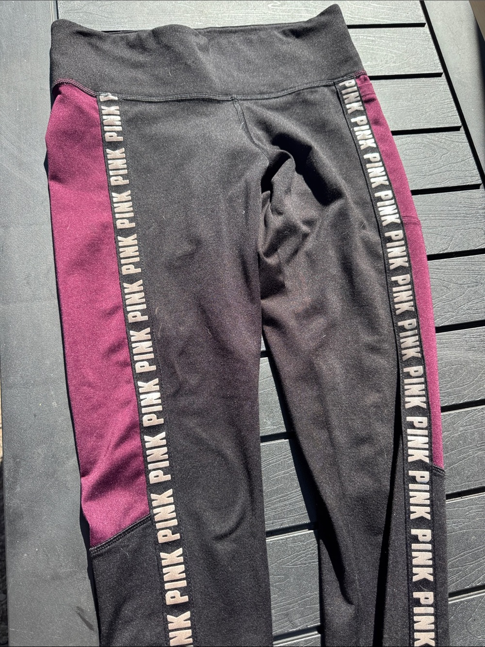 PINK Victoria's Secret Black and burgundy  Leggings xs